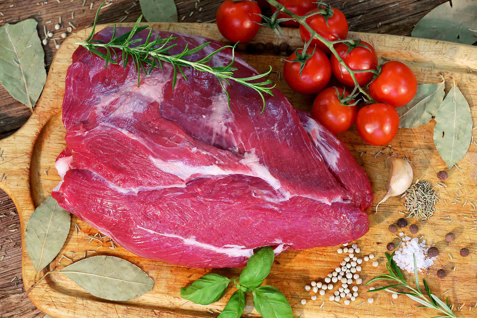 dzik łopatka bez kości mrozona 5068 (2) Szynka z dzika bez kości 4