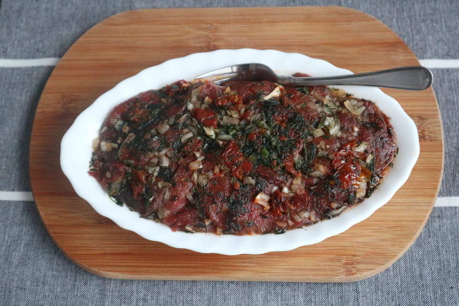 marynowane plasterki jelenia